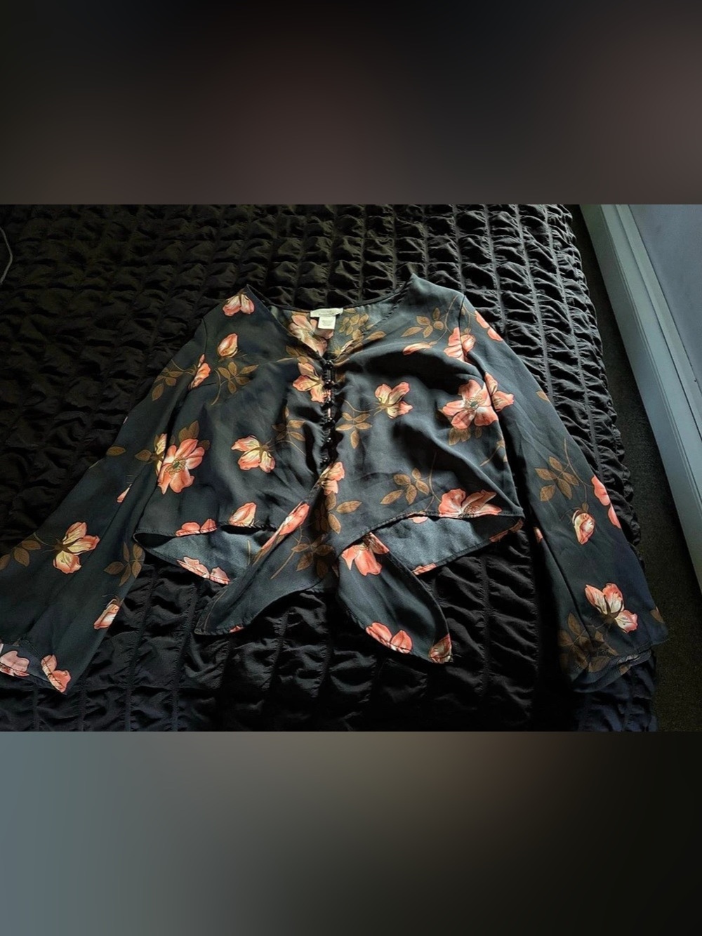 Romantic Floral Crop Top in Blue & Pink Size Medium